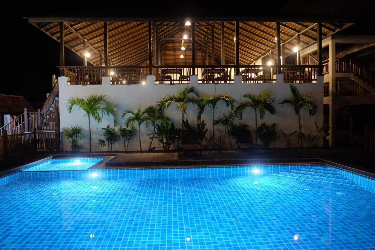 Rainforest Huahin Village Hotel Экстерьер фото