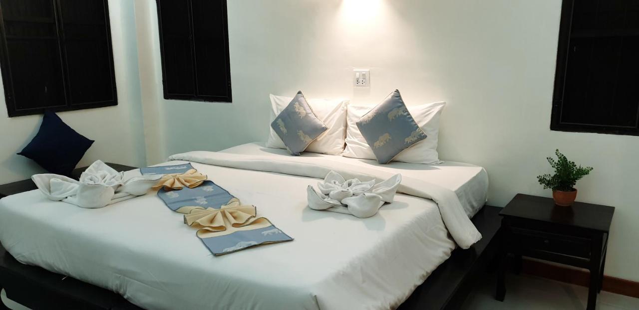 Rainforest Huahin Village Hotel Экстерьер фото