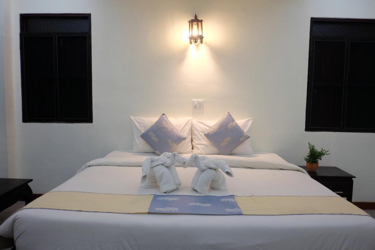 Rainforest Huahin Village Hotel Экстерьер фото